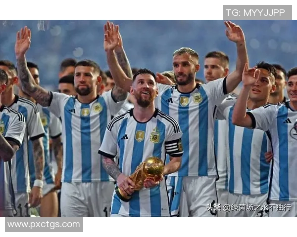 足球天才Can：从绿茵场上的新星到世界级球员的成长之路