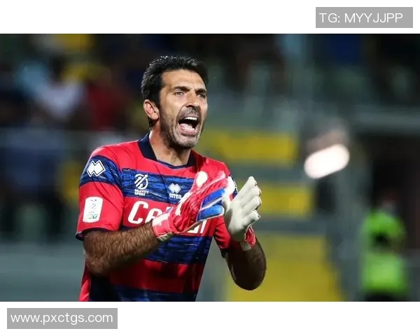 25号球星的荣耀之路：从年轻天才到世界足坛的璀璨明星